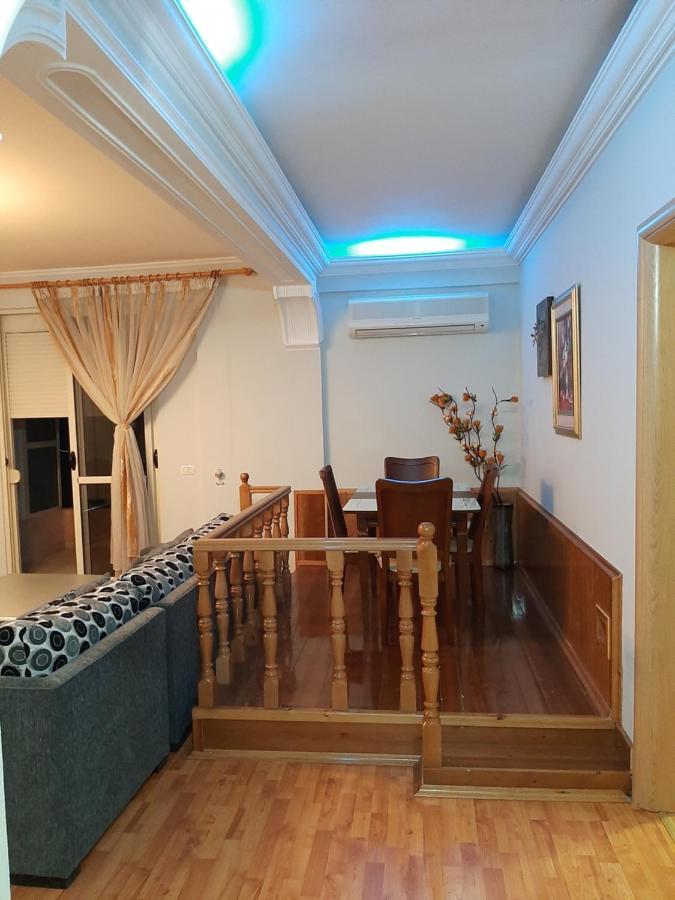 Apartament Egzoni City Center Apartment Берат Екстериор снимка